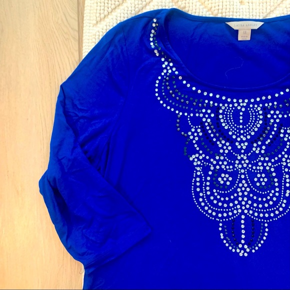 Gorgeous royal blue bedazzled blouse - Picture 4 of 5